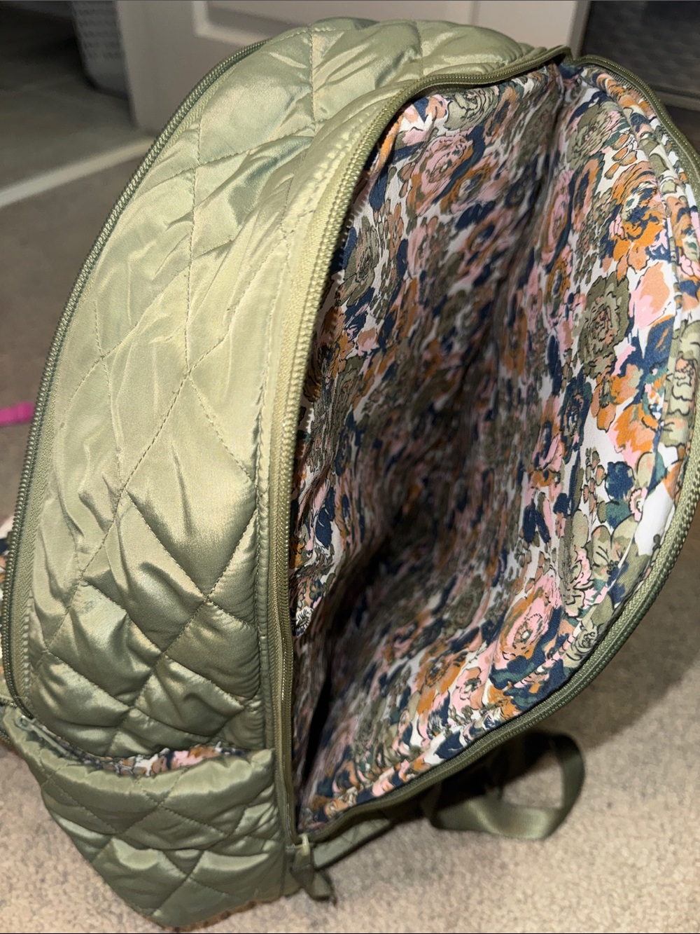 Ver Bradley ultralight sage green backpack - Picture 11 of 13
